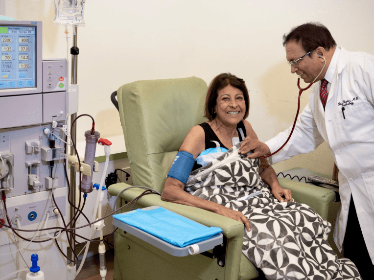 Balancing Workforce Fissuring and Service Quality: Evidence from Dialysis Operations